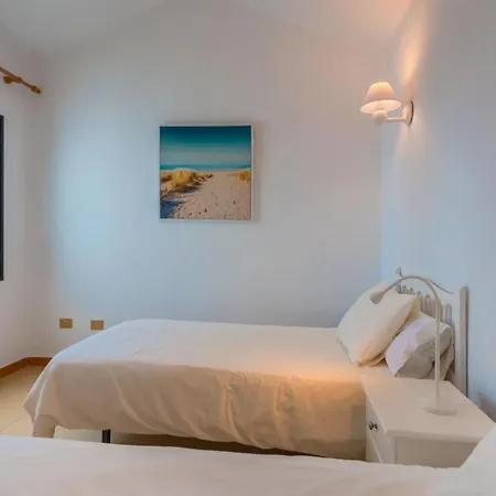 Reyes Apartment