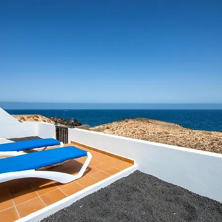Reyes Apartment *